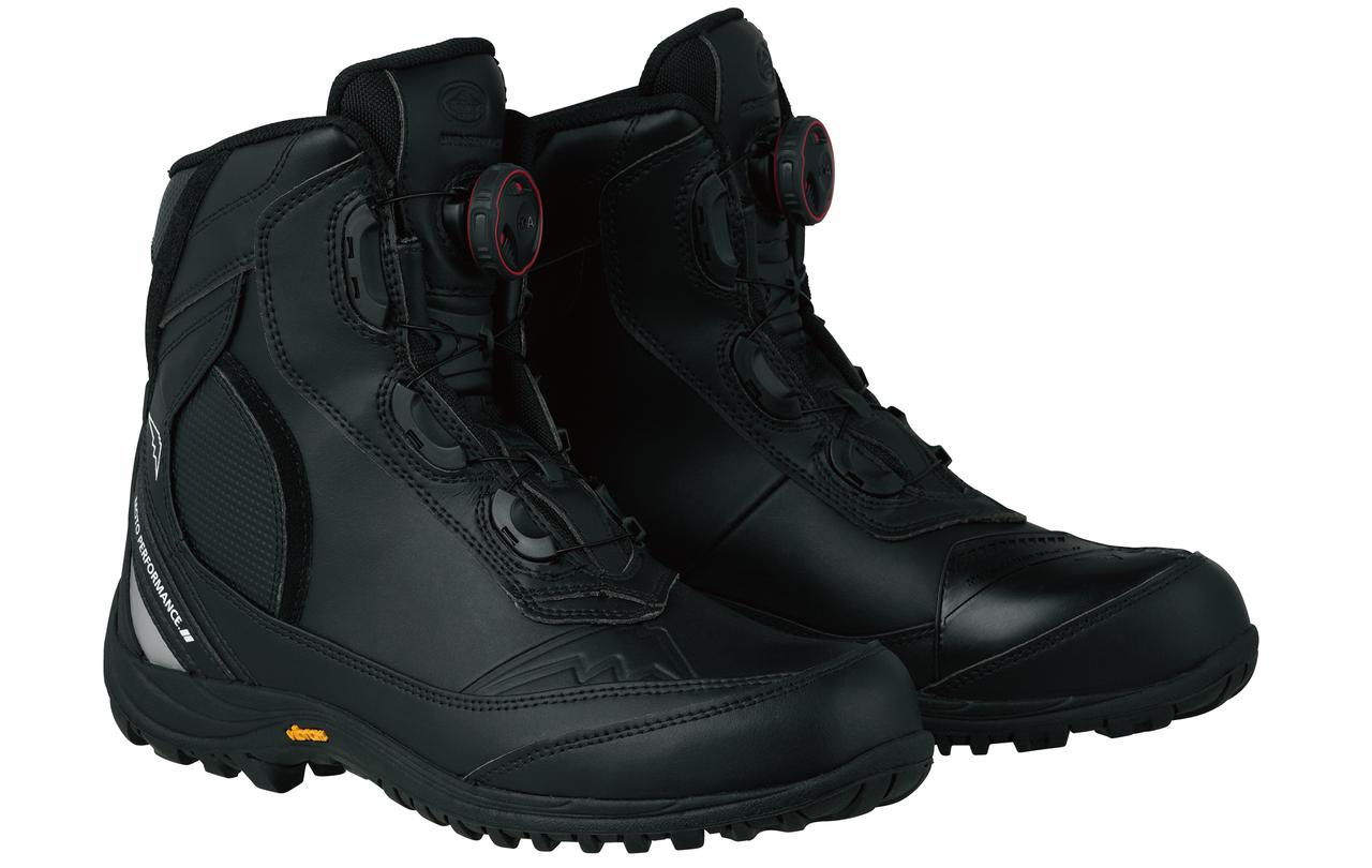 防水仕様で〈BOA〉を採用したスキのないライディングシューズ