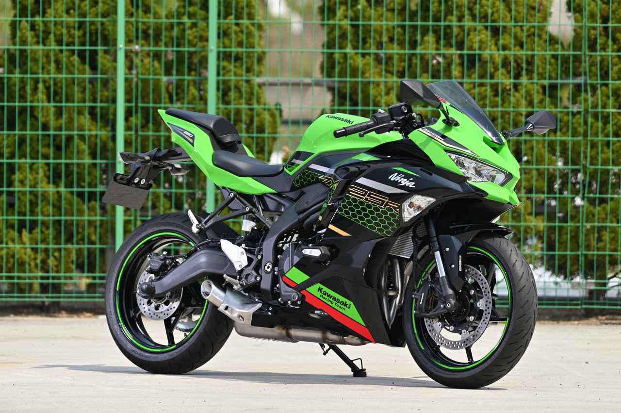 速報！ 注目のNINJA ZX-25Rのソリッドカラー、インドネシアでお目見え