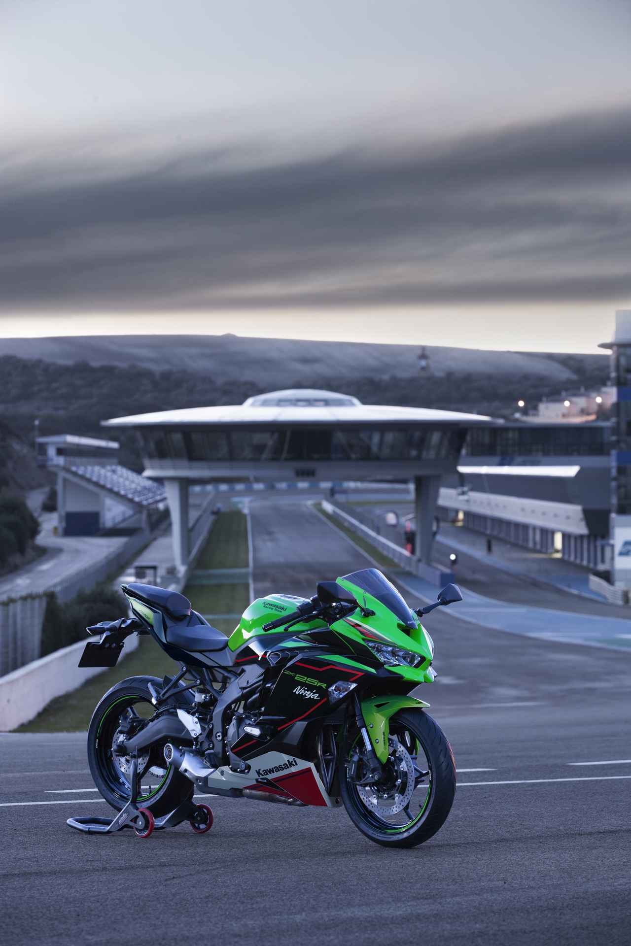 20番目の画像 - 【写真23枚】カワサキ「Ninja ZX-25R/SE/SE KRT