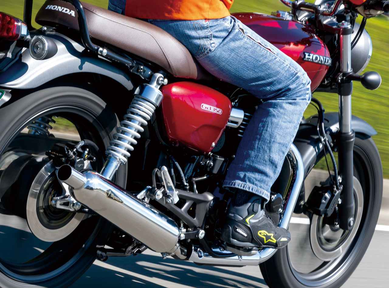 ホンダ「GB350」のクラシカルさを際立たせるマフラー｜アールズ・ギア