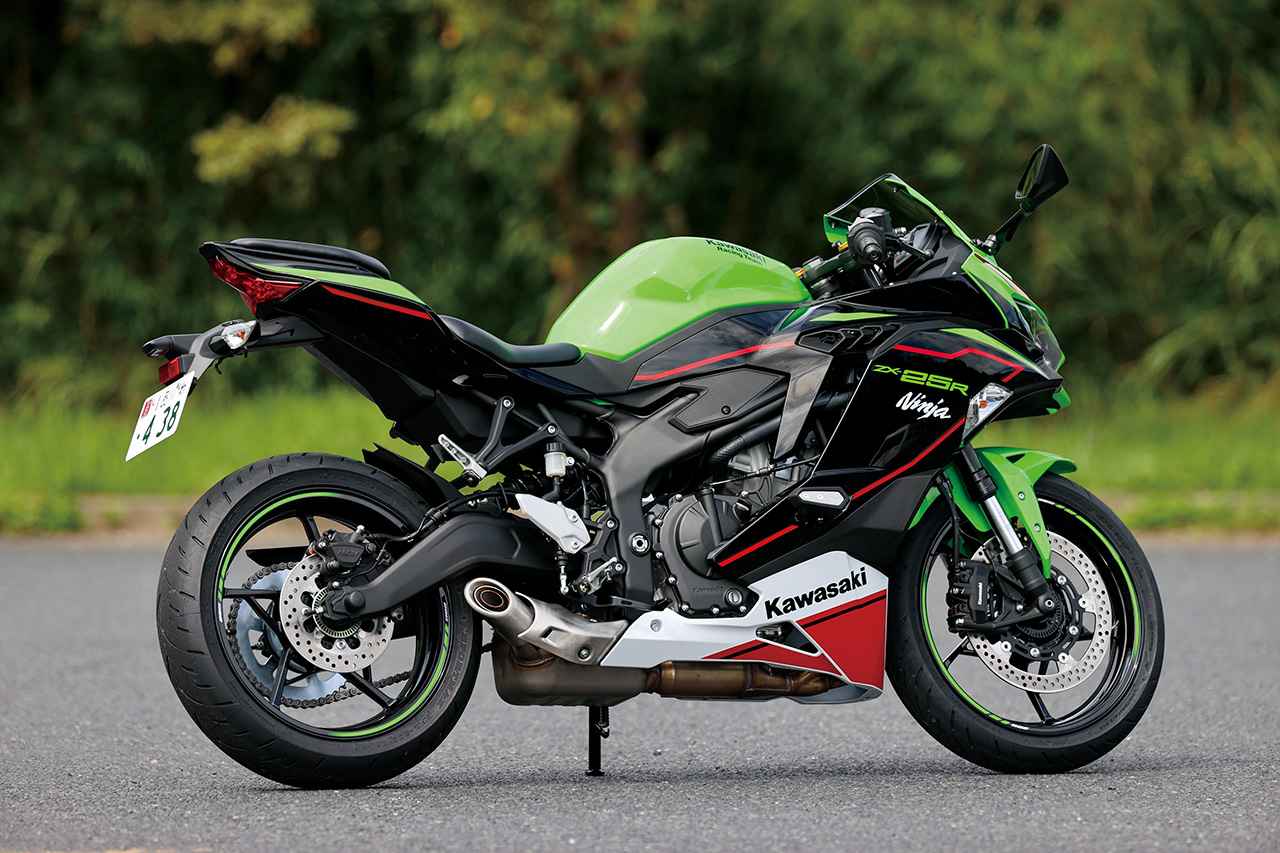 インプレ】カワサキ「Ninja ZX-25R SE KRTエディション」｜250cc唯一の