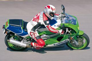 カワサキ「ZXR400」1989年｜レプリカ戦線に本格参入した意欲作！【絶版