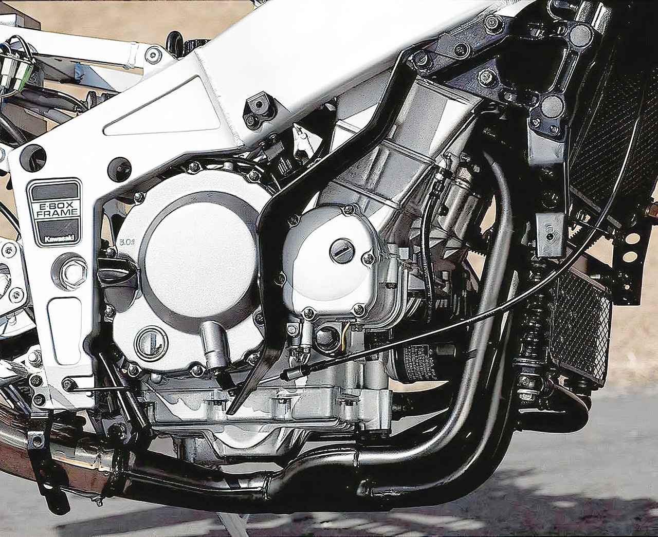 カワサキ「ZXR400」1989年｜レプリカ戦線に本格参入した意欲作！【絶版