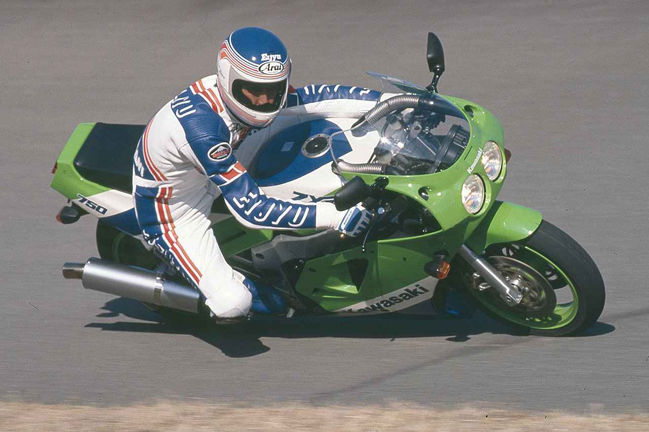 カワサキ「ZXR750」1989年｜高い戦闘力を見せつけたカワサキの自信作