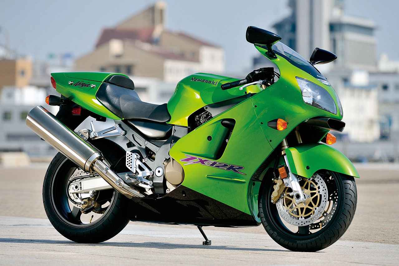 カワサキ「Ninja ZX-12R」2000年｜世界最速の座を奪回すべくカワサキが
