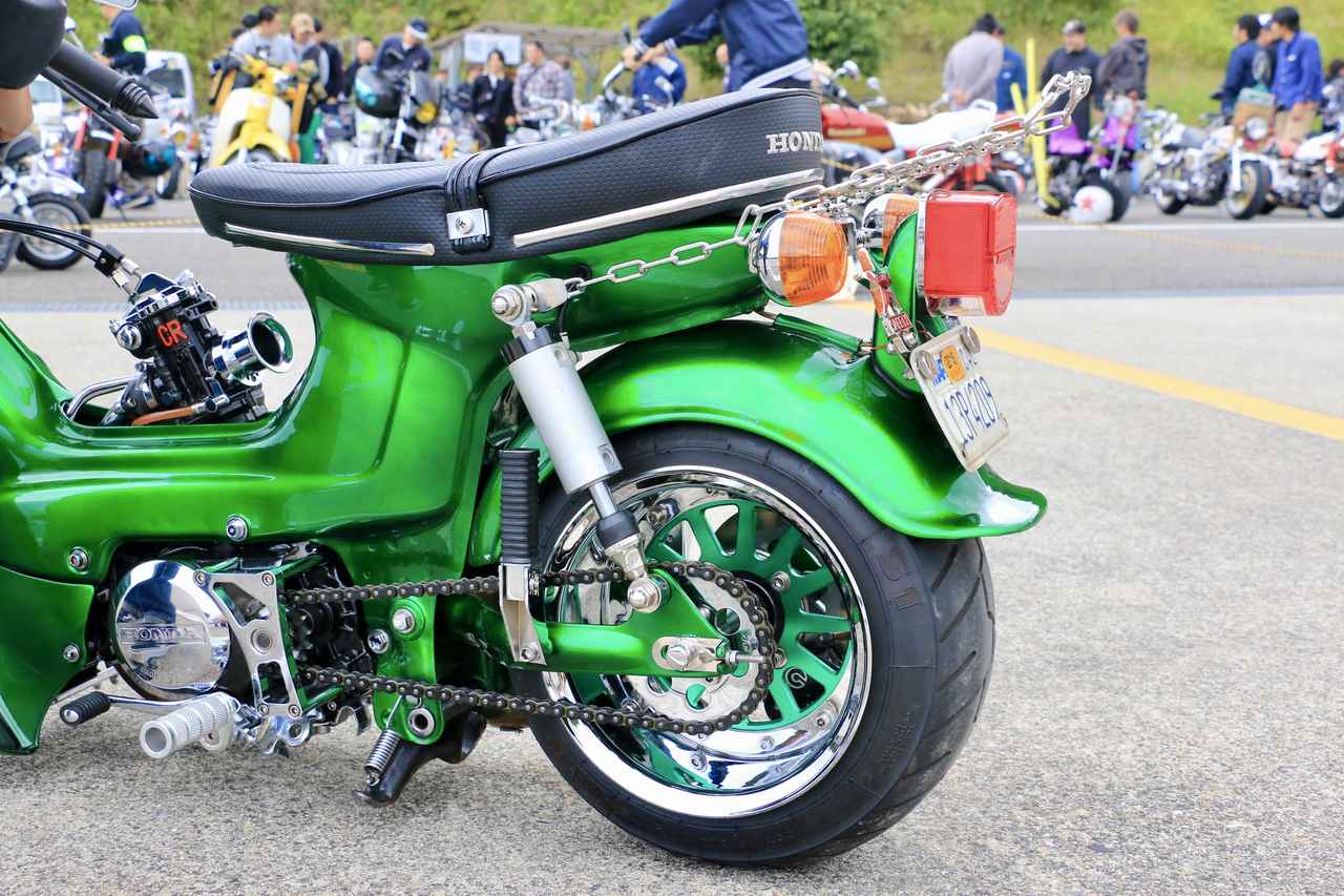 LOWRIDER×4MINI ホンダ「シャリィ」をベースに前後エアサス搭載で着地