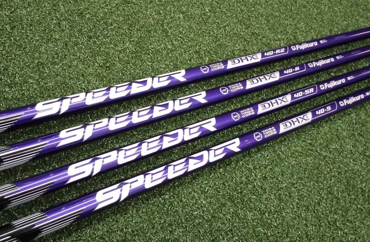 スピーダーNX バイオレット40グラム台”に合うゴルファーとフェアウェイ