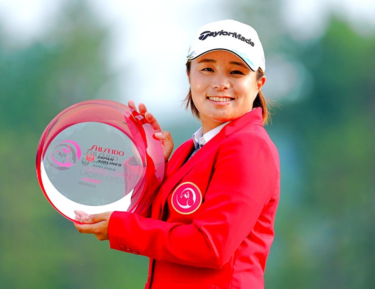 永峰咲希、5年ぶり復活優勝! 「30歳になってやっと1勝できました