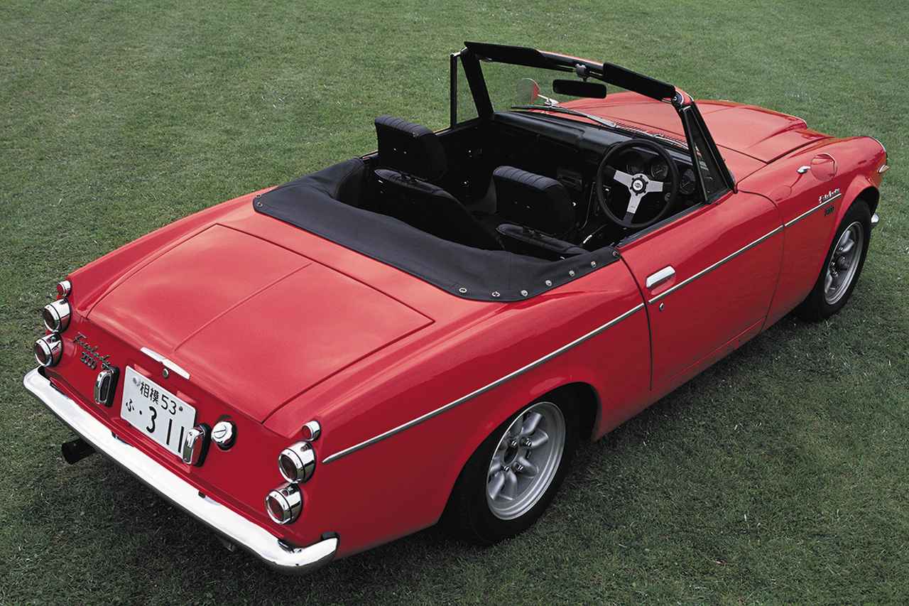 日産ダットサン・フェアレディ2000（昭和42/1967年3月発売・SR311型