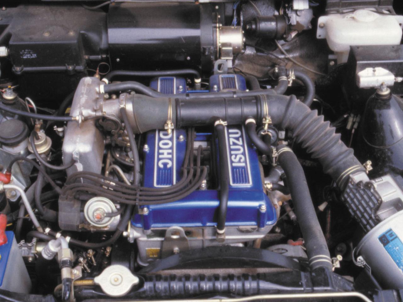 いすゞジェミニ・クーペZZ（昭和54／1979年11月発売・PF60型）【昭和の