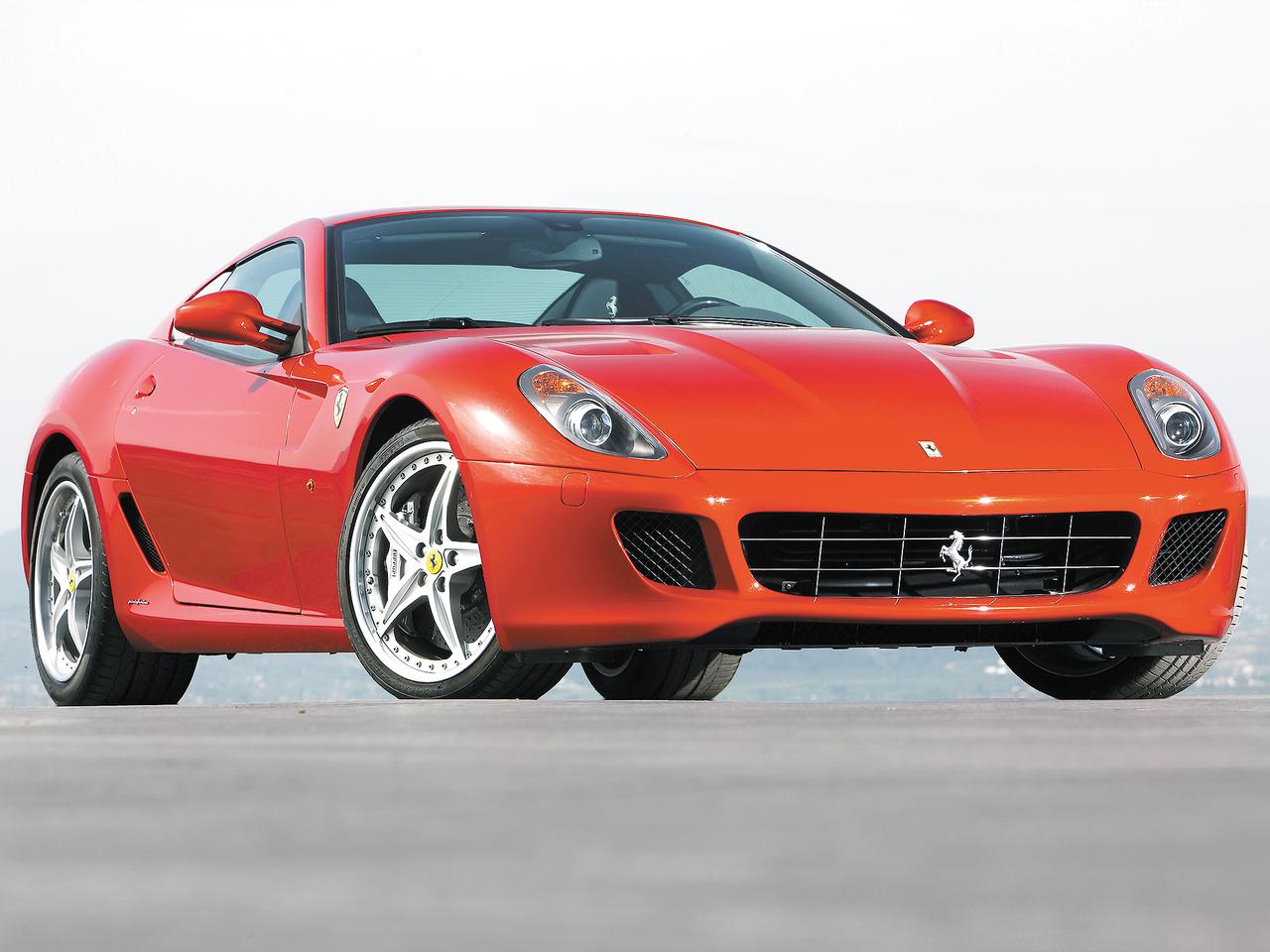 テストコースの名が与えられたフラッグシップ「フェラーリ 599GTB