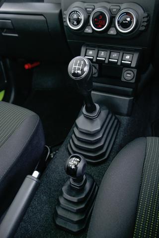 9番目の画像 - スズキ ジムニーXC（5速MT） - Webモーターマガジン