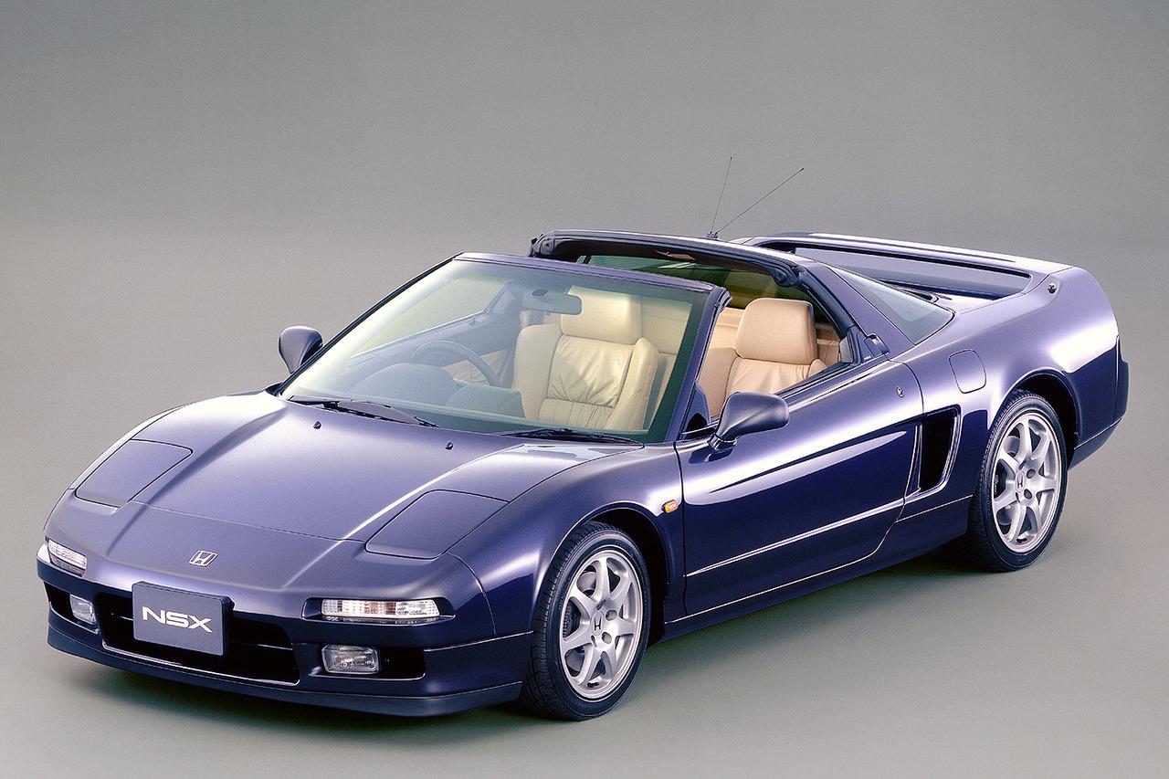 世界でも類を見ないオールアルミニウムのモノコックボディを採用した