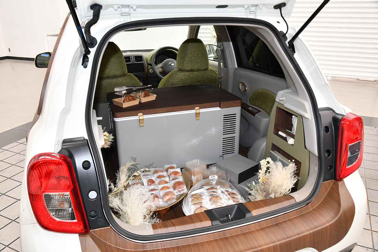 ハイセンスなカスタムを施した中古のマーチが彩る、美味しい毎日【東京