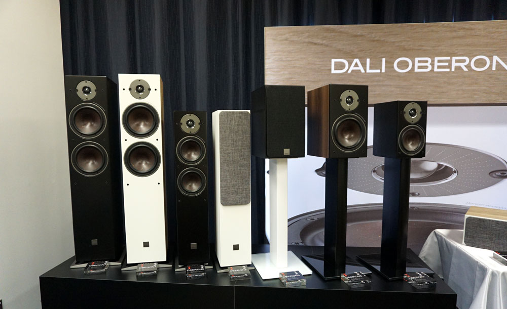 デンマーク・ダリ、大人気スピーカー「ZENSOR」の後継モデル「OBERON