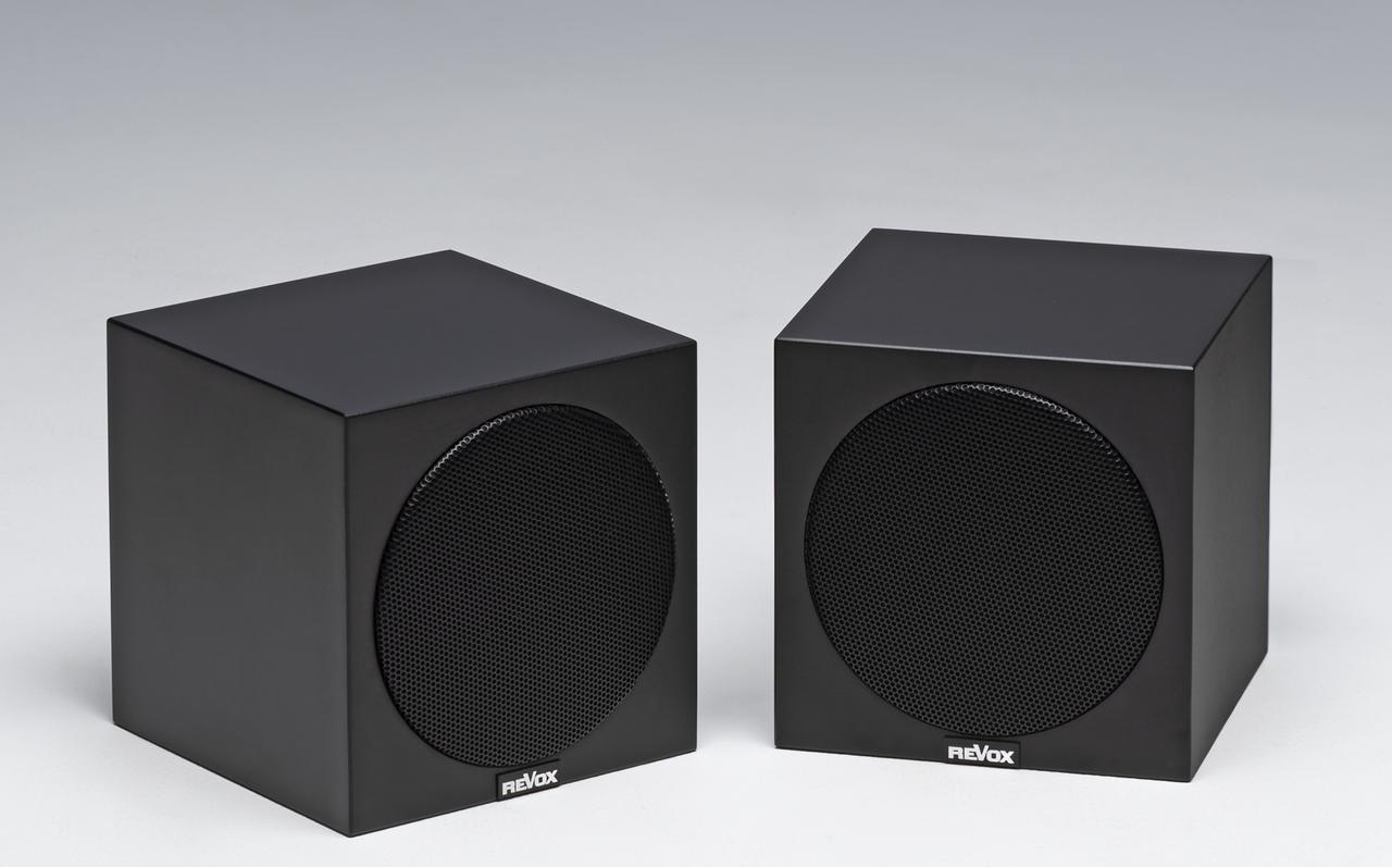 スイスの老舗ルボックスから登場した小型スピーカー｢REVOX Piccolo S60