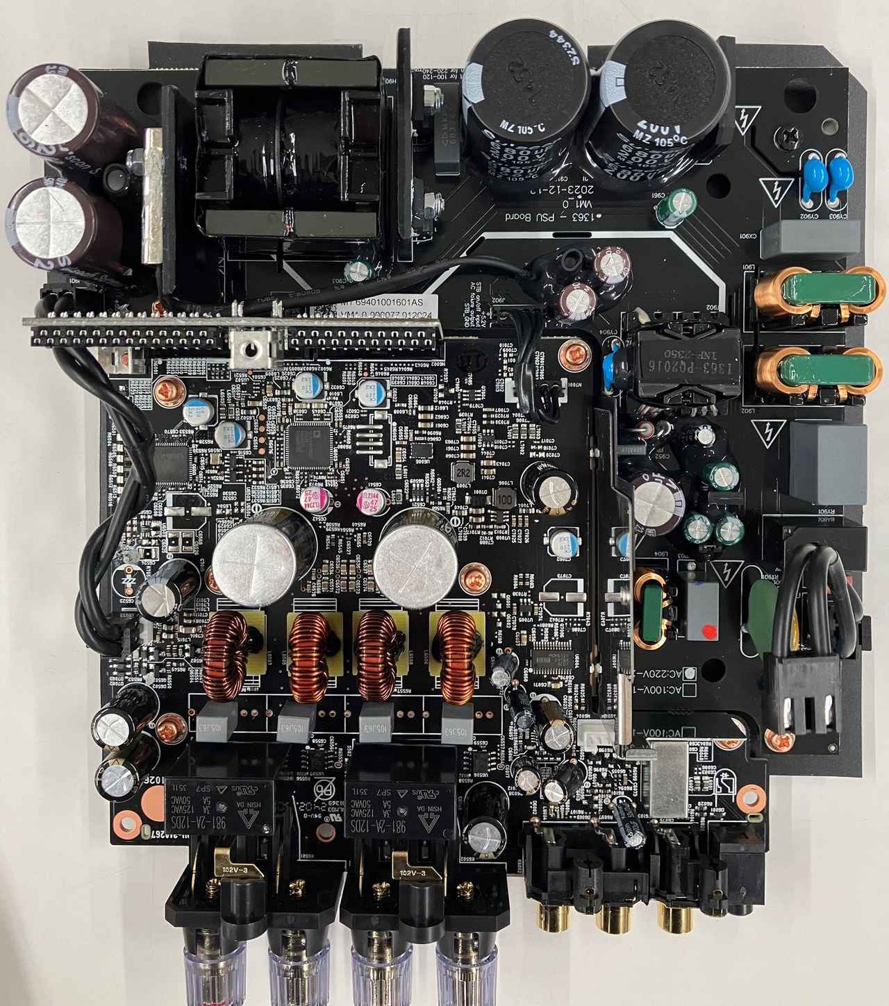 Marantzの名を冠したハーフサイズのハイファイコンポ「MODEL M1」誕生