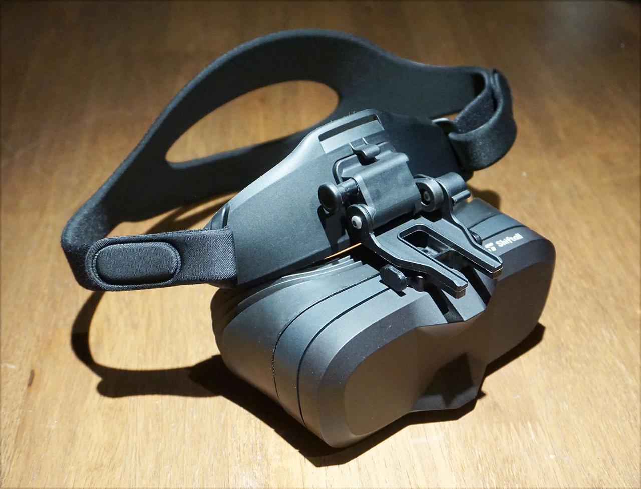 Shiftall＆パナソニックが新型VRヘッドセット「MeganeX superlight 8K