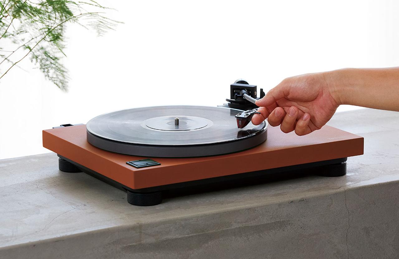テクニクスから、10万円を切ったダイレクトドライブターンテーブル「SL