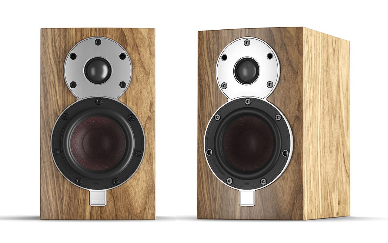 ダリのコンパクトスピーカーに「MENUET SE Natural Walnut」が追加