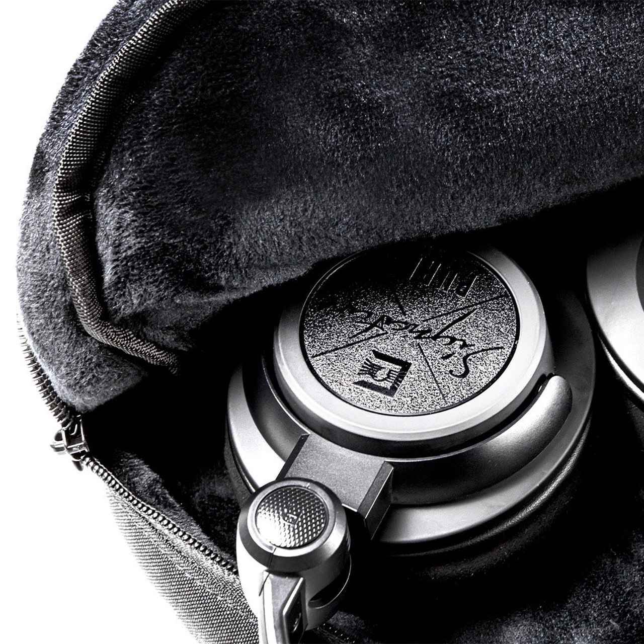 ULTRASONEの「Signature PURE BLACK」が、12月20日に発売。大口径50mm