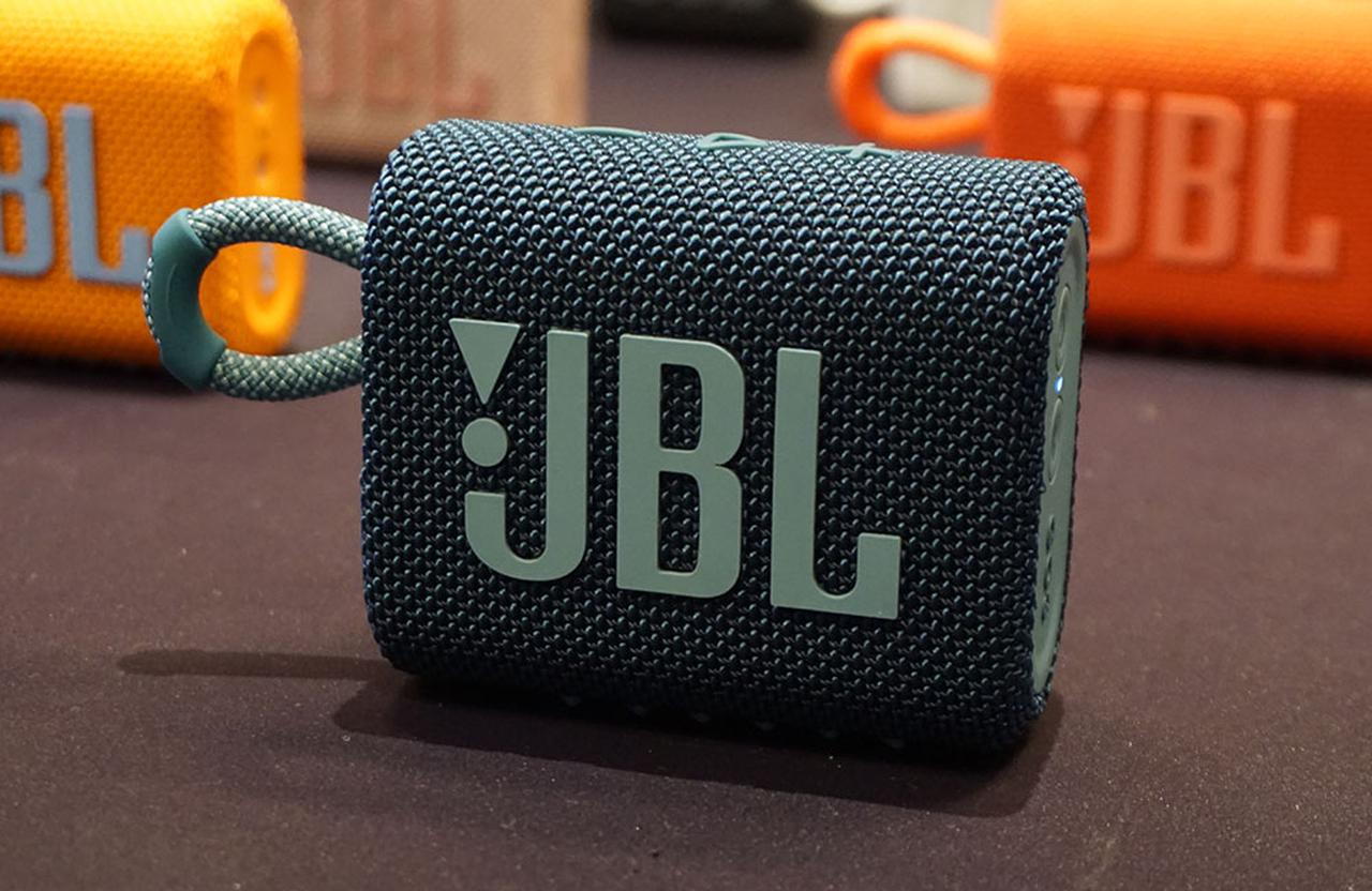 JBLの大人気Bluetoothスピーカー最新モデル。「GO3」は暖かみのある