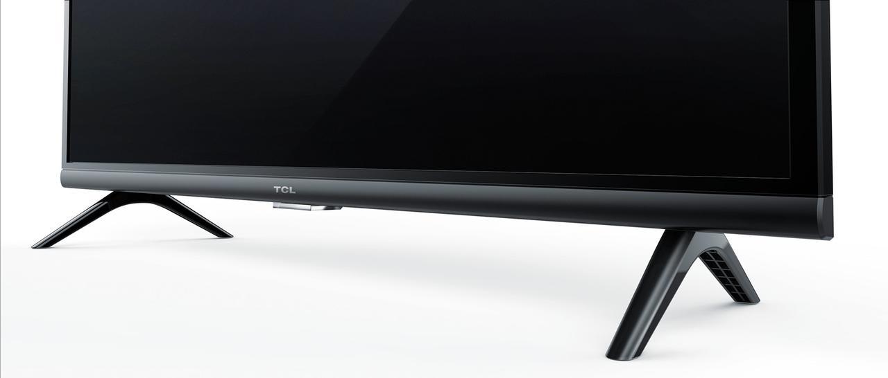 緻密さの向上で魅力アップ！ TCLの新型32インチ・フルHD液晶で、ネット