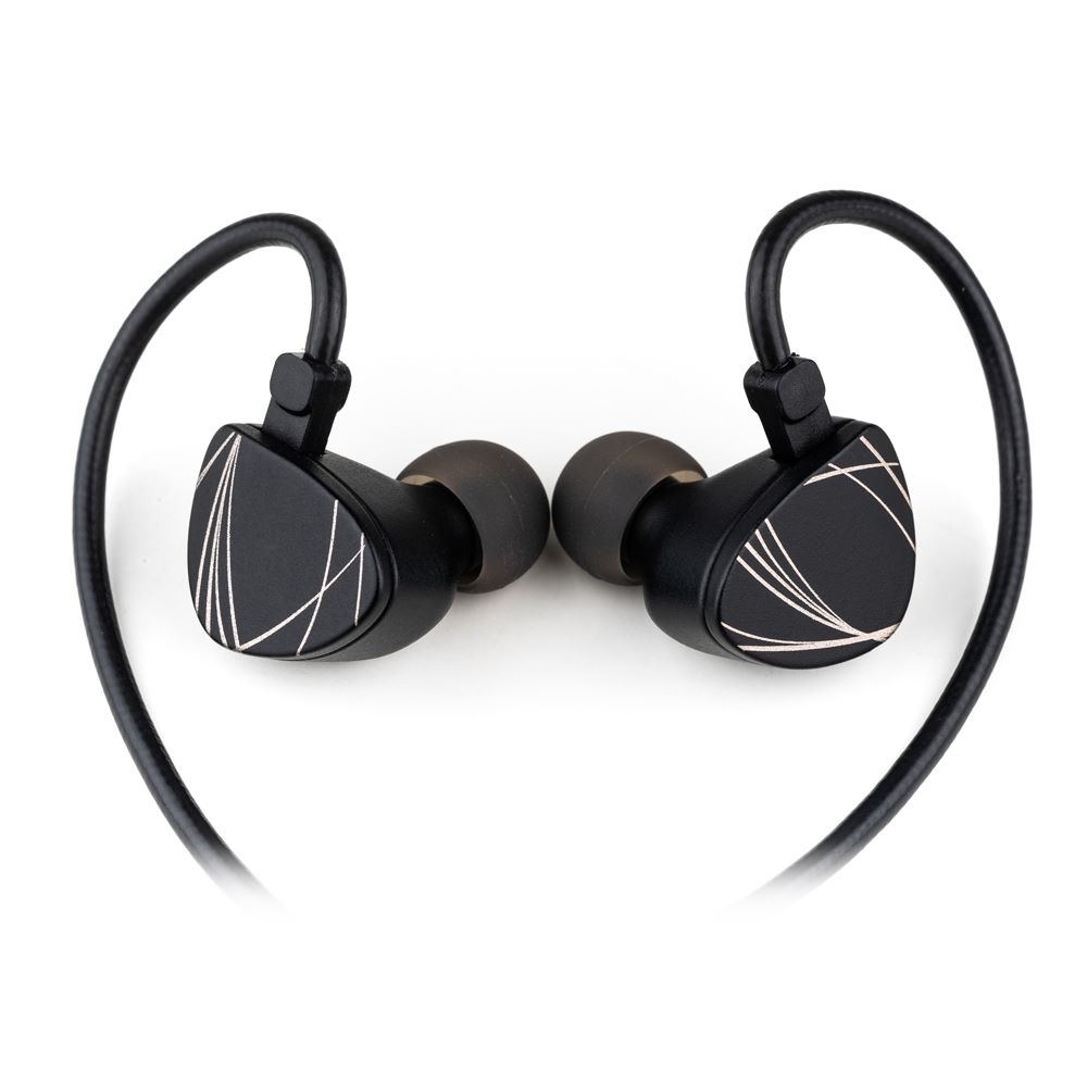 水月雨、応答性に優れ、滑らかなサウンドが楽しめる有線イヤホン「Aria