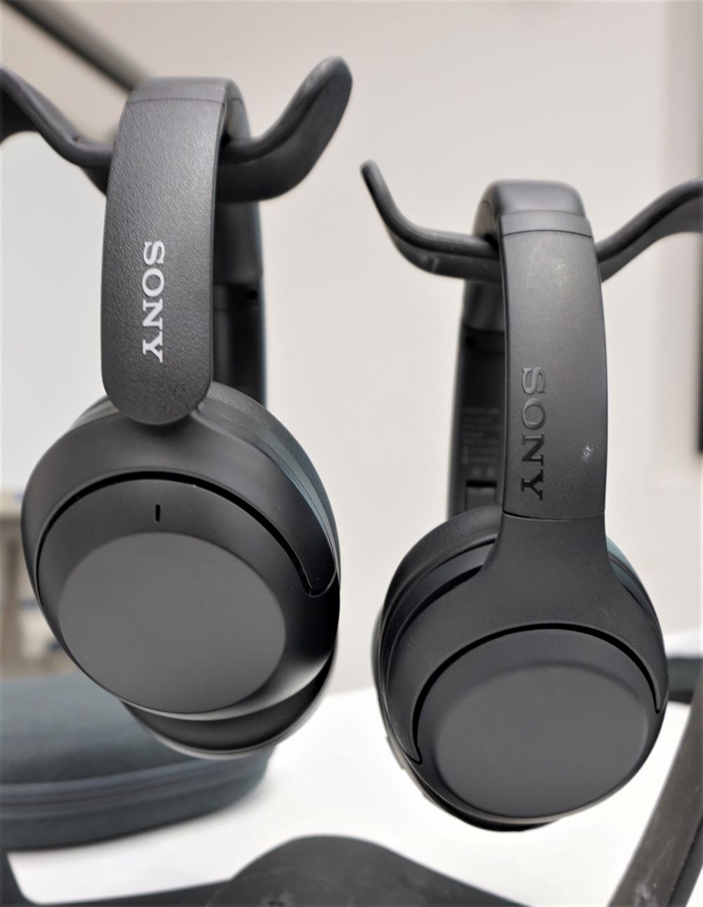 ソニーから、ノイキャン性能と装着性を高めたワイヤレスヘッドホン「WH