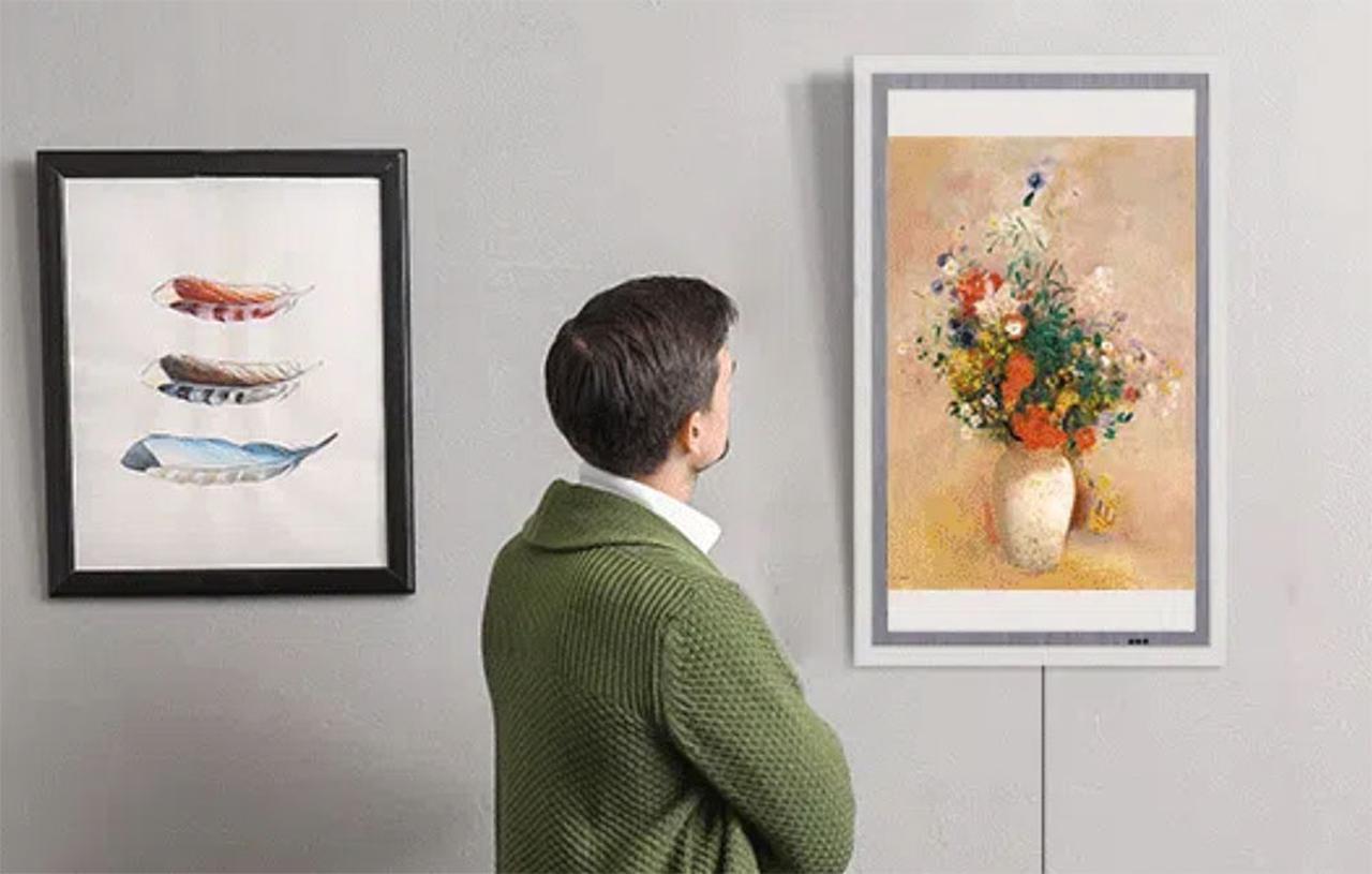 RGB方式の4K有機ELパネルを使った新コンセプトの次世代インテリア