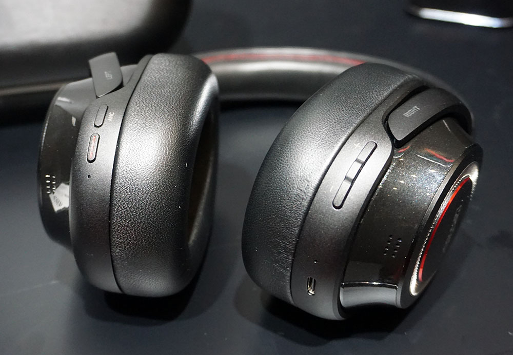 マークレビンソン初のワイヤレスヘッドホン「No.5909」。アクティブ