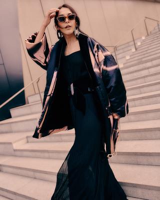 ジョルジオ アルマーニが紡ぐ、 道を切り拓いてきた6人の女性の物語ー