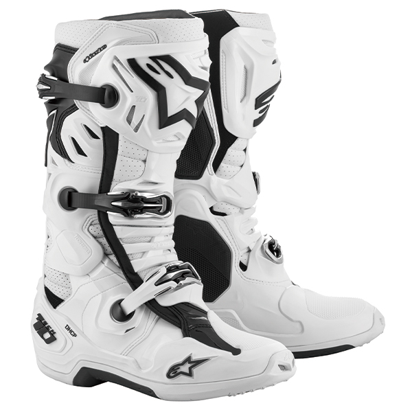 ブーツを蒸れから解き放て。テック10が超涼しげな仕様になりました