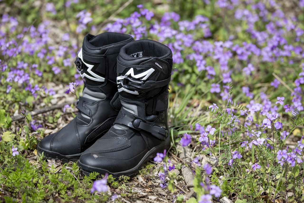 このくらいの丈がちょうどいい。オン／オフ両用のツーリングブーツ