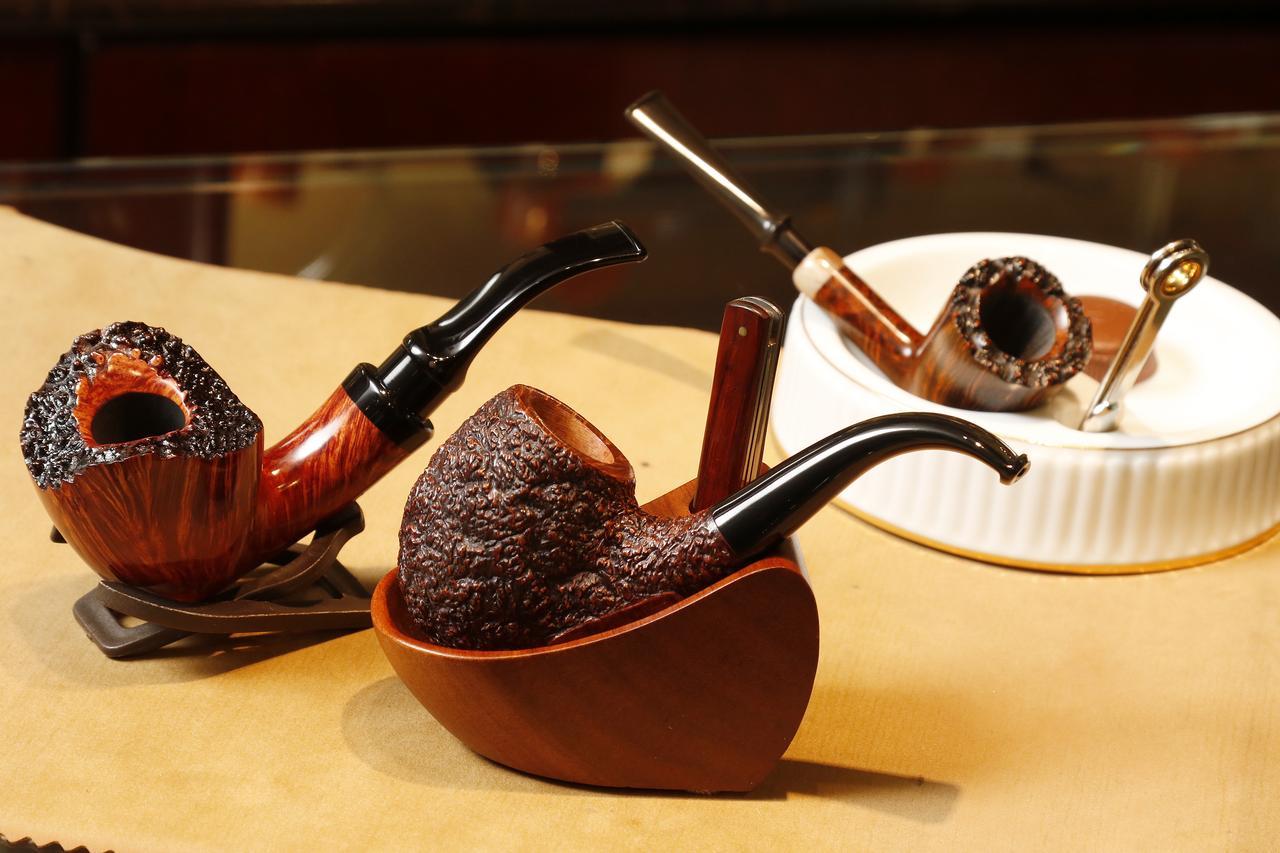 銀座の名店・菊水に聞く 大人の嗜好品「パイプ・キセル」 (1/3) - dino