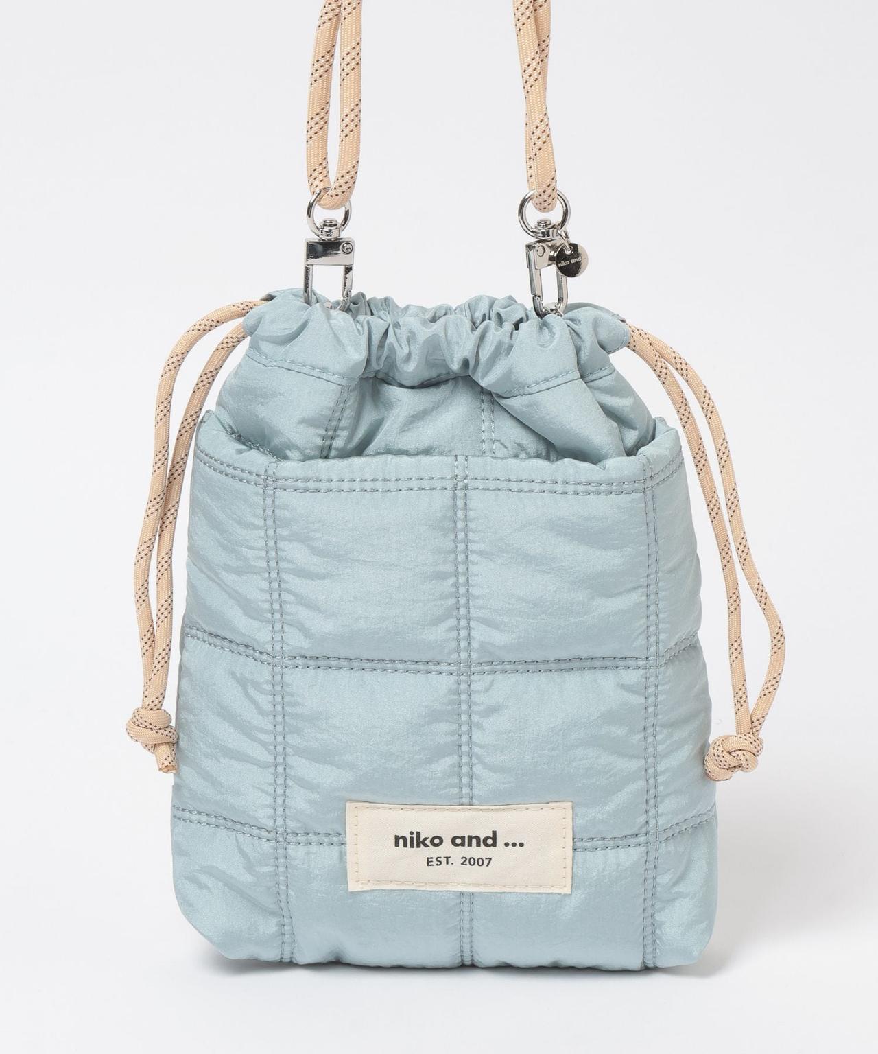 差し色バッグ」探してるなら【niko and 】へ！ おしゃれ度アップ