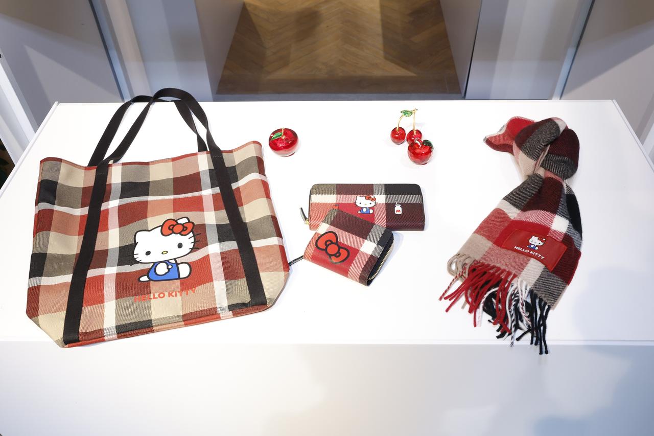 2009年/希少】根付け ブラックキティ ニューヨーク限定⭐︎2点セット