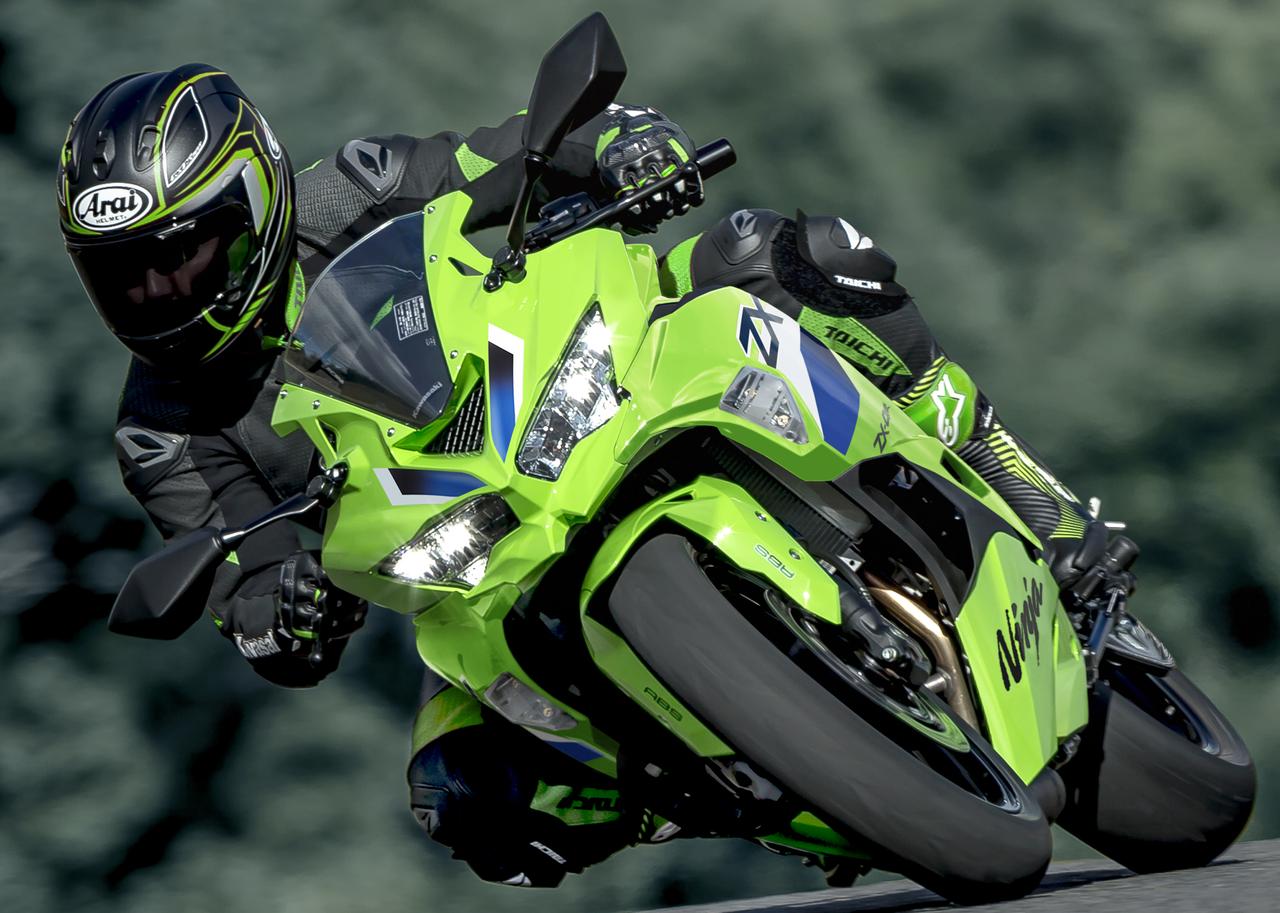 ニューモデル情報】Ninja ZX-4R SEとNinja ZX-4RRの2026年型が発売