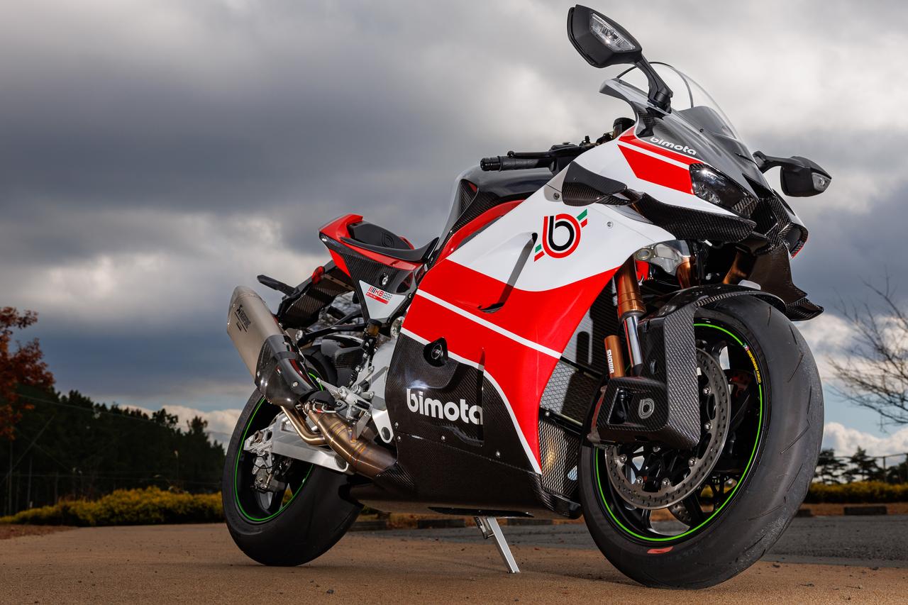 bimota「KB998 Rimini」の各部と足つき性をチェック！ 美しい外装に