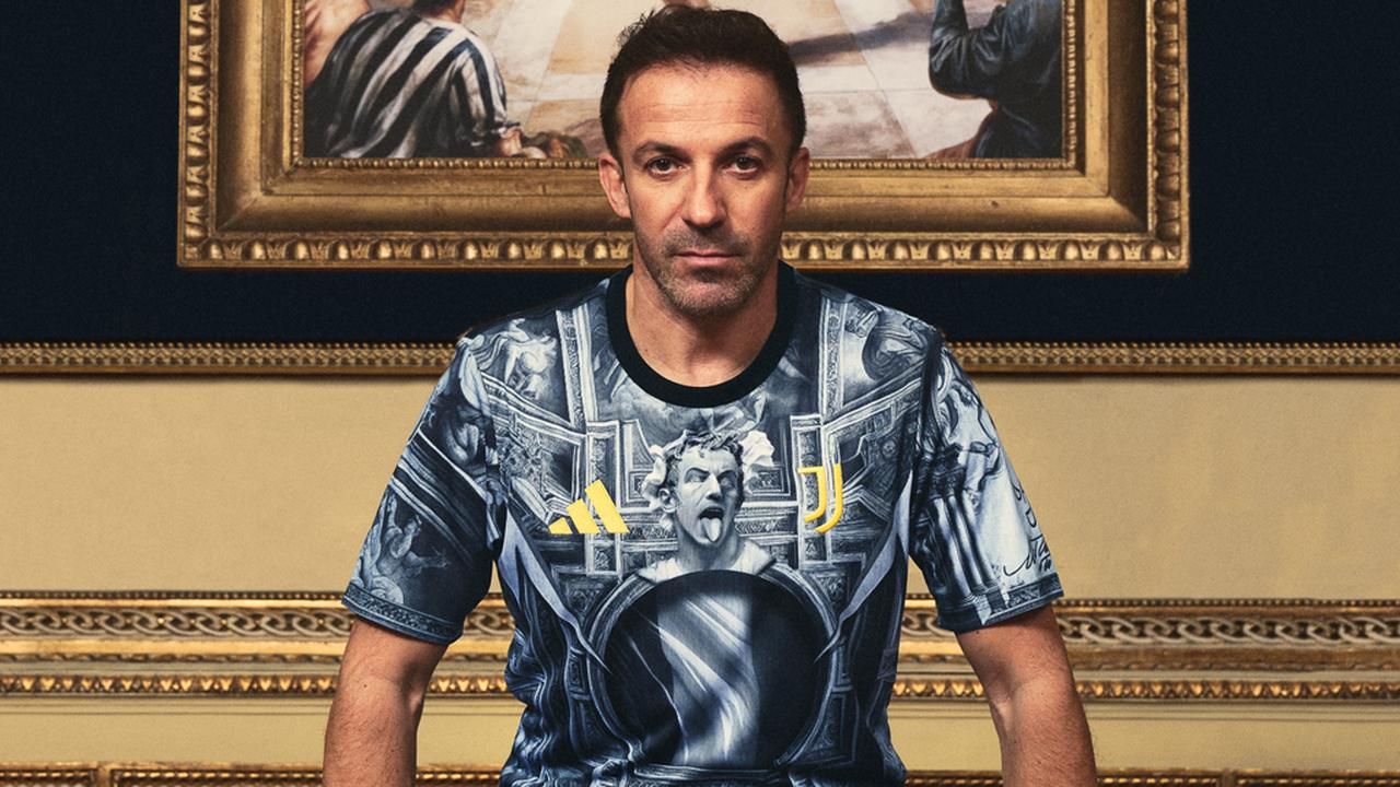 ベロ出しデルピエロ」をデザイン！ユヴェントスが“伝説パフォ”の芸術的