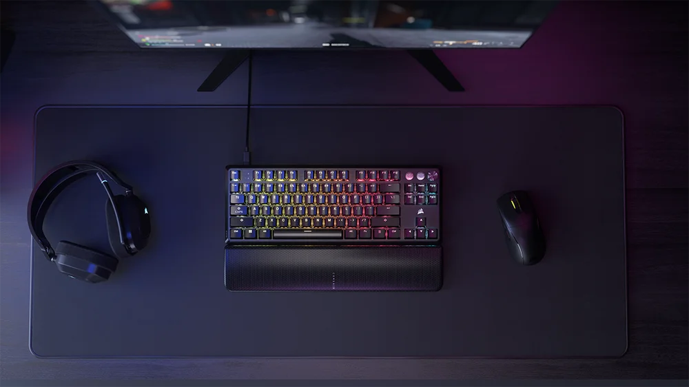 CORSAIR K70 PRO TKL - スピードと正確さで圧倒する | CORSAIR