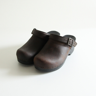Clogs Ingrid Antique Brown Oiled／dansko（ダンスコ） / Shop ZUTTO