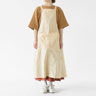 ビブ エプロンドレス／Yarmo（ヤーモ）｜愛着を持ってずっと使いたい