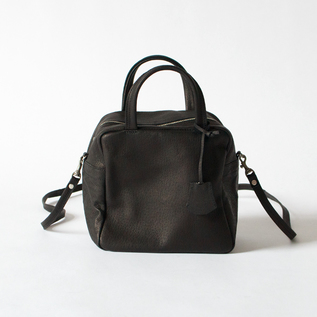 HALLIE 2WAYキューブポシェット／REN（レン）｜愛着を持ってずっと使い