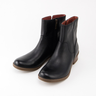 ショートブーツ BETHANIE BLACK／dansko（ダンスコ）｜愛着を持って