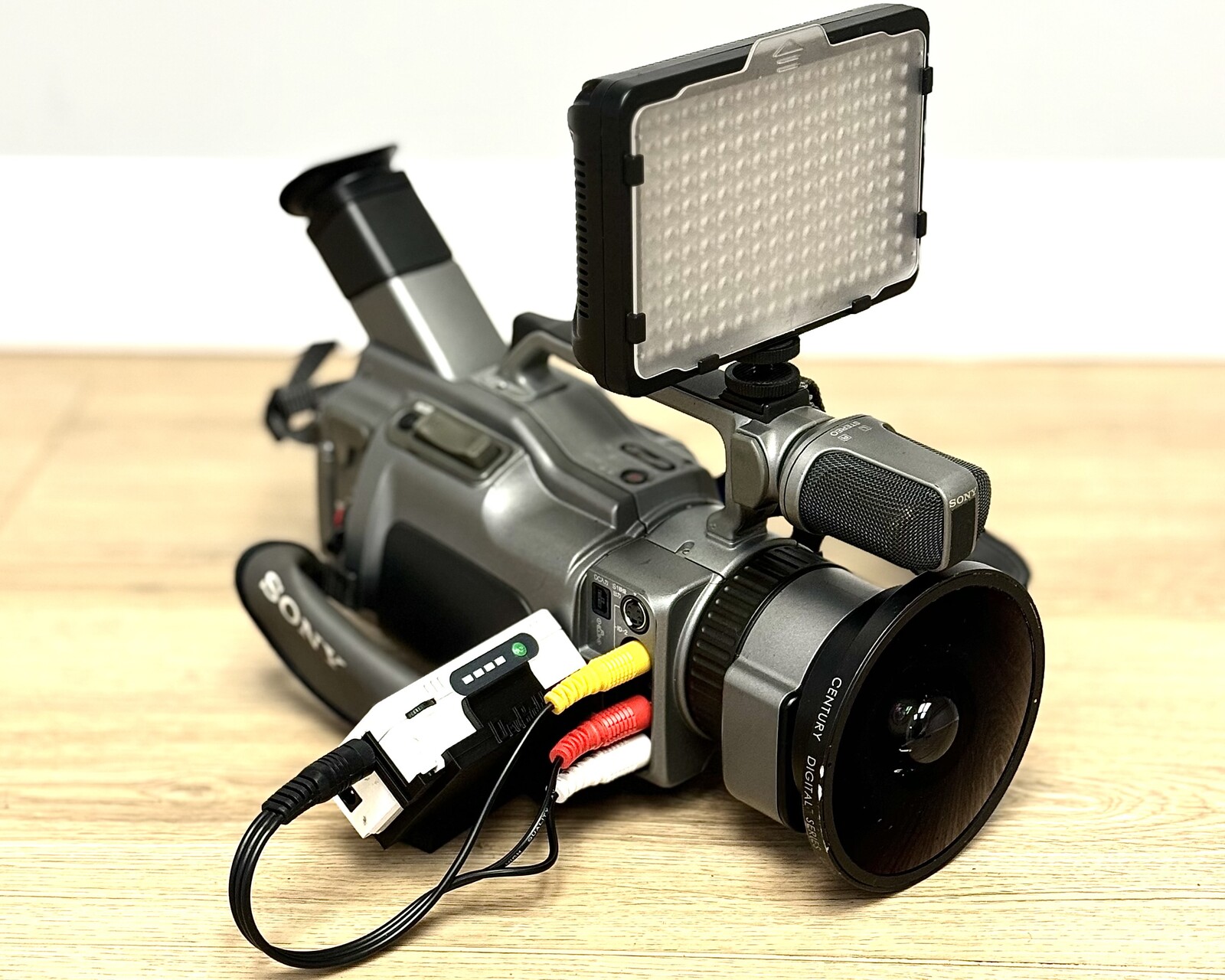 Rent a Sony VX1000 - MK1 Fisheye, Tapeless/SD Recording! (90's VHS