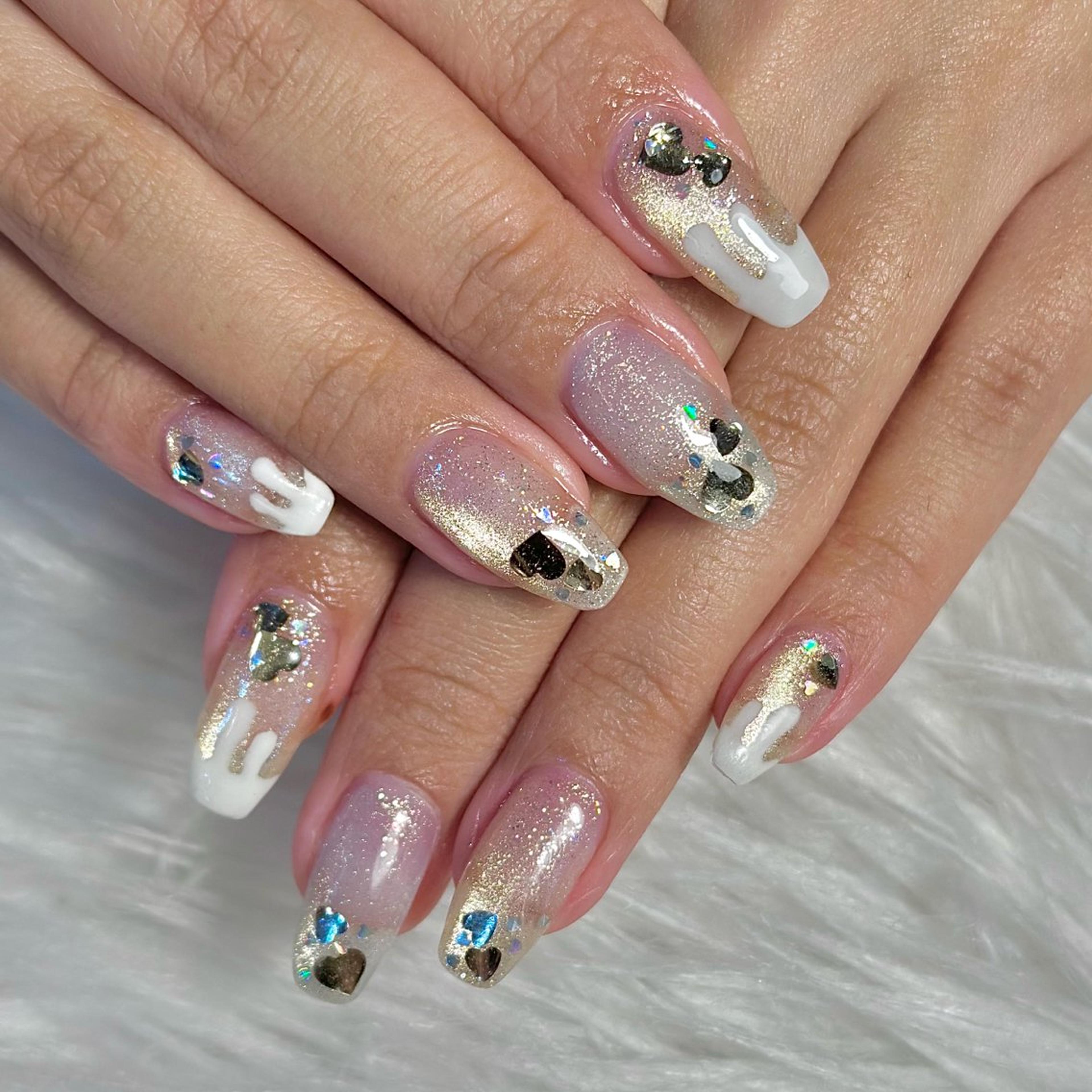 マグネットフラッシュフレンチ フラッシュネイル 即完売の人気enoi