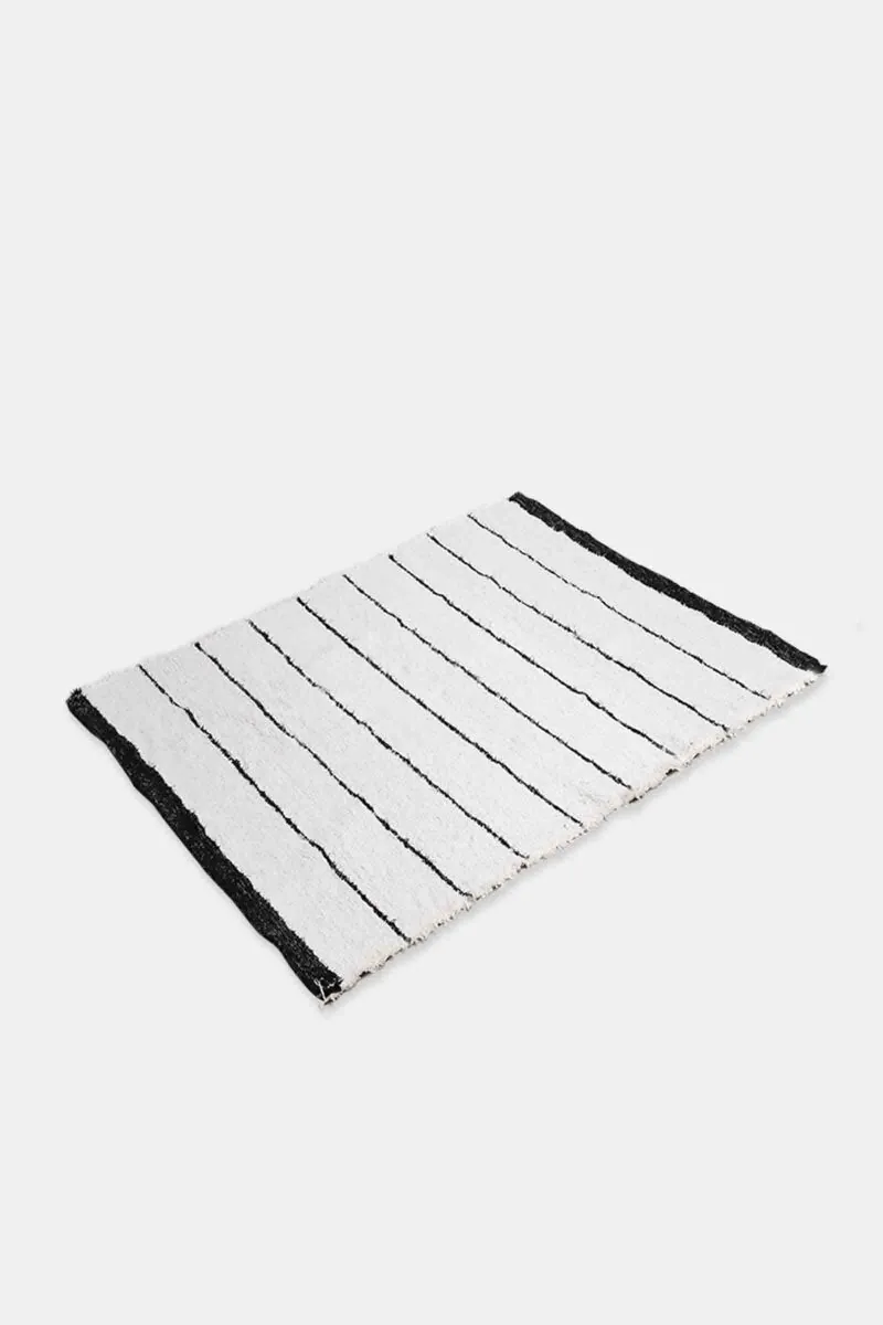 MOMO NATURAL | モモ ナチュラル - オフィシャルサイト ﾊﾗﾊﾟ RUG PIN