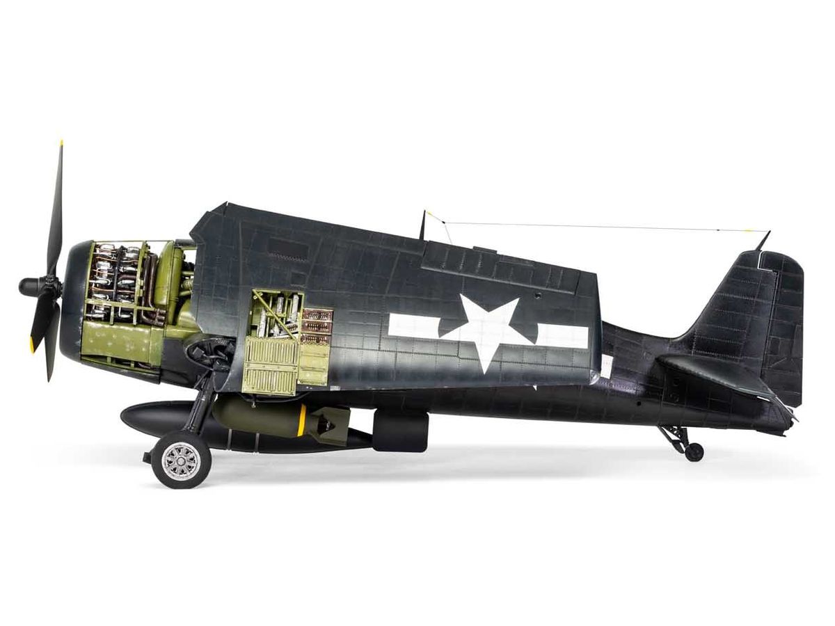 1/24 グラマン F6F-5 ヘルキャット | HLJ.co.jp