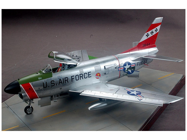 1/32 F-86D セイバードッグ (KH32007) | HLJ.co.jp